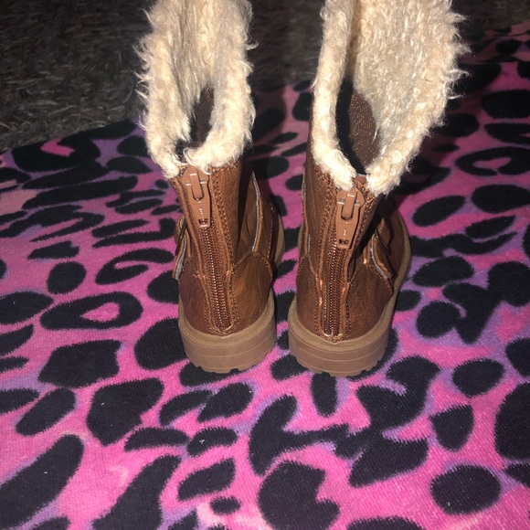 Tall tan boots - Picture 3 of 4